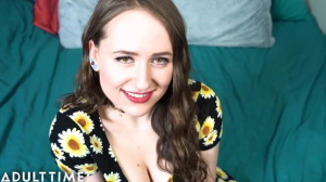 ASMR Fantasy Roleplay - your Girlfriend Lizzie Love getting Ready for your Date