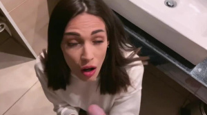 Pulled Up Hot Amateur Student's Skirt, Fucked Her Hard And Came On Her Pretty Face - Fiamurr